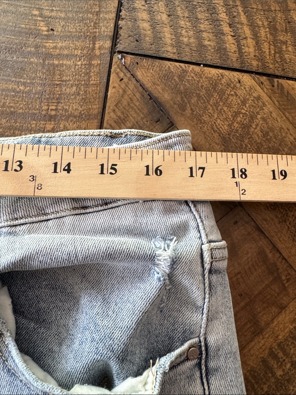 Risen Sequin Light Wash Distressed Denim Jeans Size 2XL - Picture 4 of 11